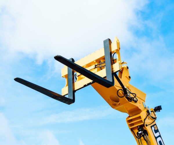 2bf9a6_4ff1271f09be45f0ba7386fd7f8f6c4b~mv2